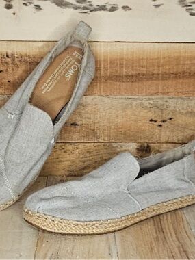 TOMS Light Gray Espadrille Slip-On Flats